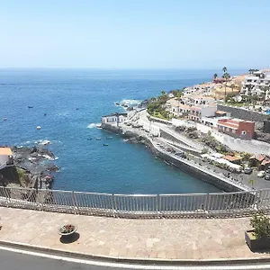 Playa Chica , Puerto de Santiago (Tenerife) España